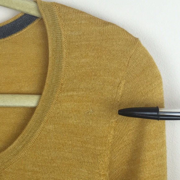The Limited - Thin 3/4 Length Sleeve Sweater - Picture 6 of 6